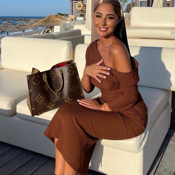 Zara Draped Skirt and Top set - Picture 2 of 10